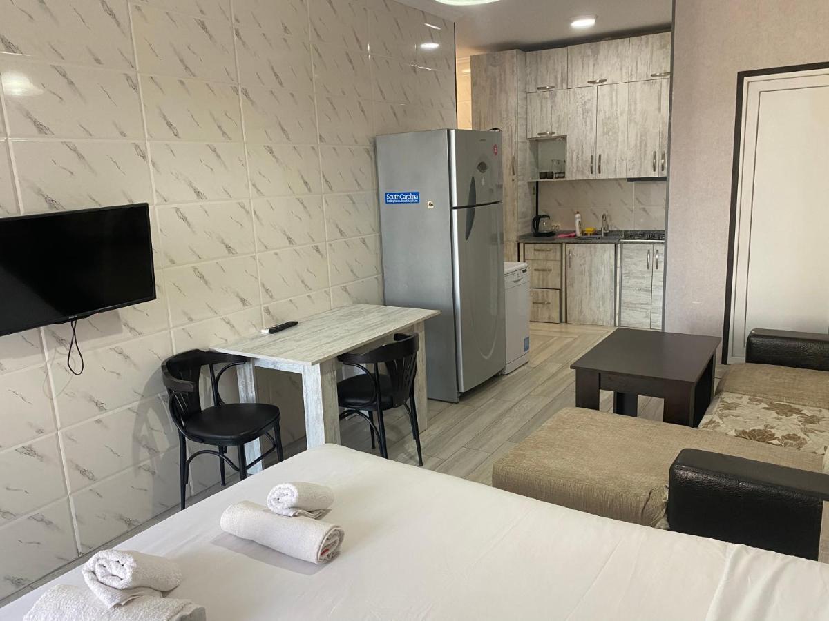 Apartment - Nino Батумі Екстер'єр фото