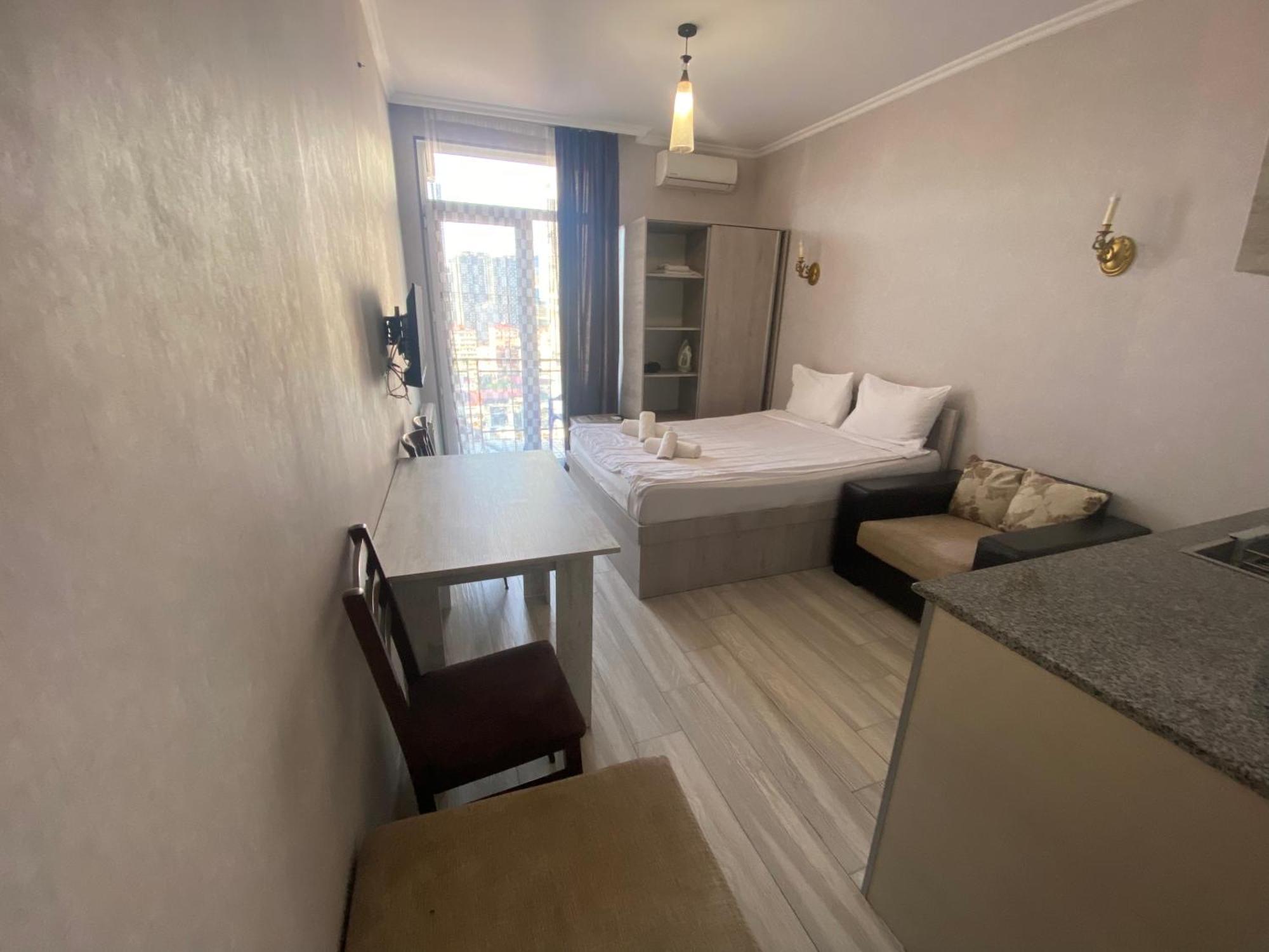 Apartment - Nino Батумі Екстер'єр фото